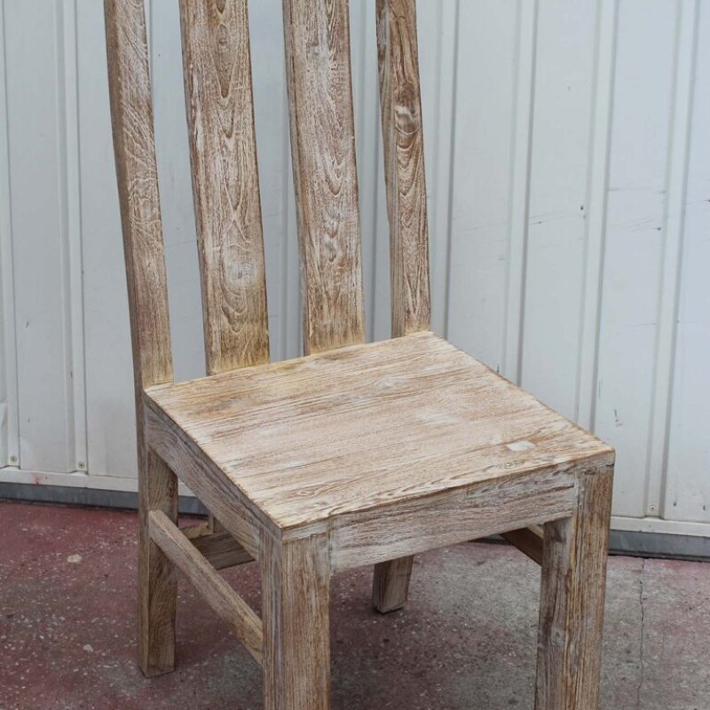 MANGO WOODEN CHAIR