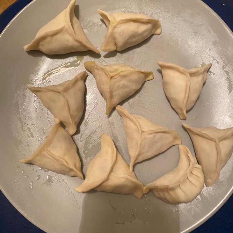 SPICES CHICKEN MOMO ( 10 Pieces)