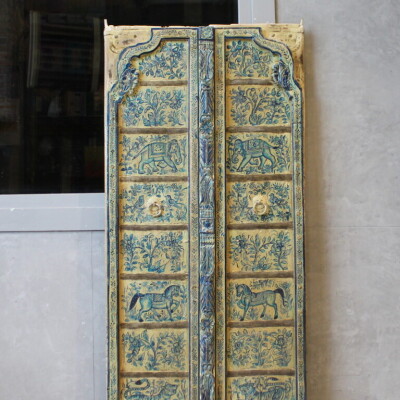UNIQUE WOODEN PANEL DECORATED DOOR