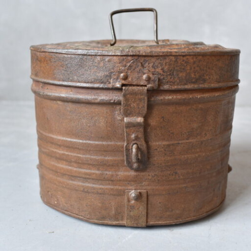METAL CONTAINER DECORATION