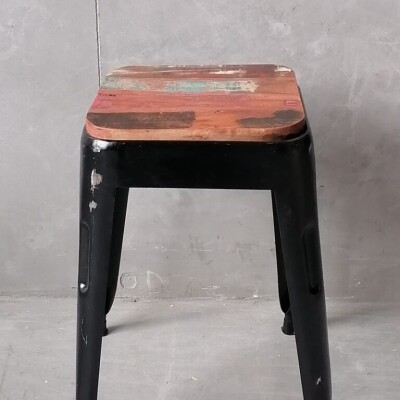 INDUSTRIAL BLACK METAL STOOL