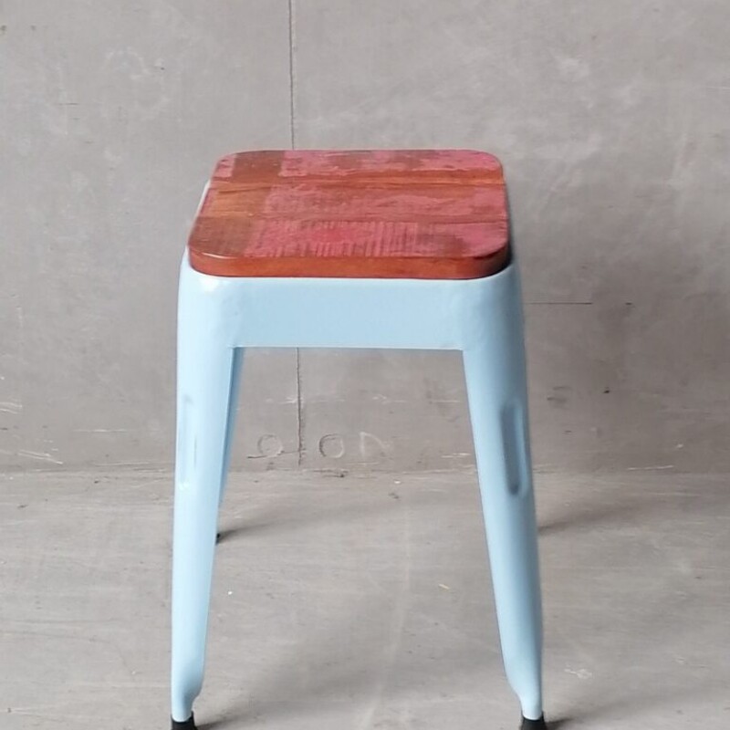 INDUSTRIAL BLUE METAL STOOL