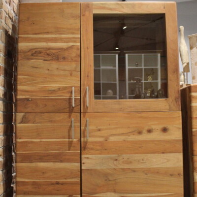 WOODEN SHOWCASE